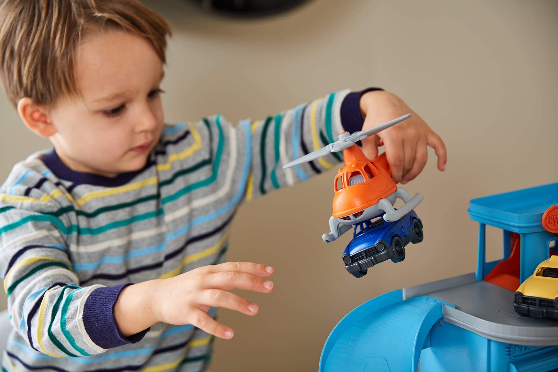 Green Toys Parking Garage - 5 Piece Pretend Play, Motor Skills, Language & Communication Kids Role Play Toy Playset. No BPA, phthalates, PVC. Dishwasher Safe, Recycled Plastic, Made in USA. - Image 8